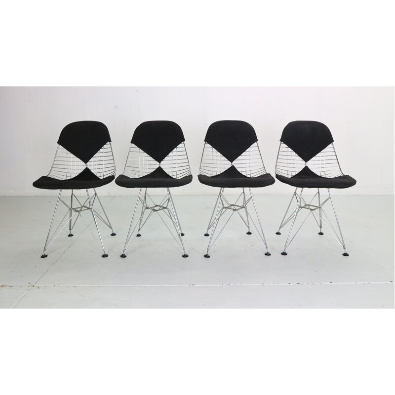 Ensemble de 4 chaises vintage "Dkr-2" en fil métallique par Eames pour Herman Miller, 1960