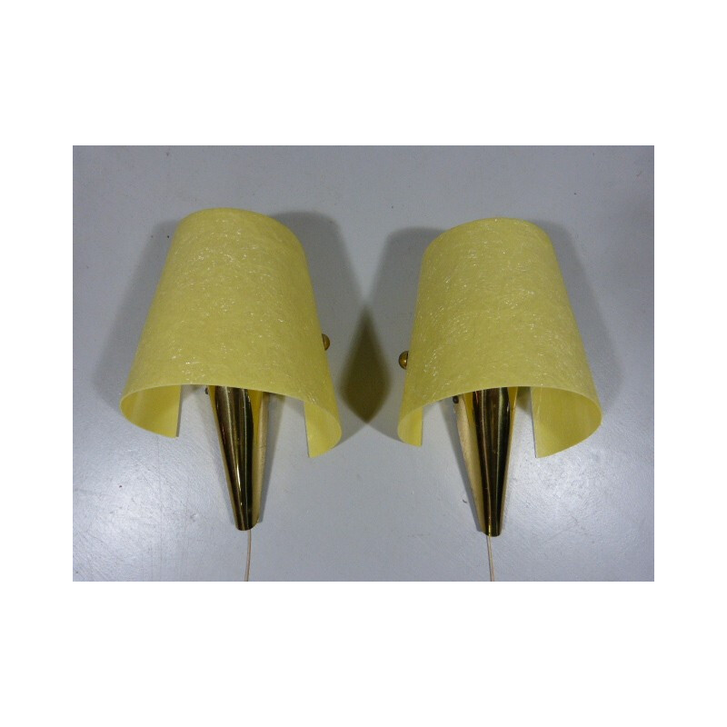 Pair of yellow wall lamps - 1950s