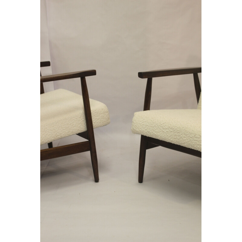 Pair of vintage armchairs in white bouclette fabric by Henryk Lis, 1970