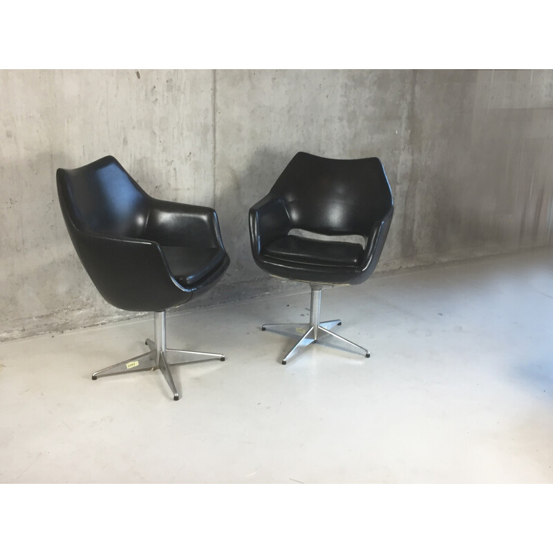 Pair of armchairs in leatherette and metal - 1970s