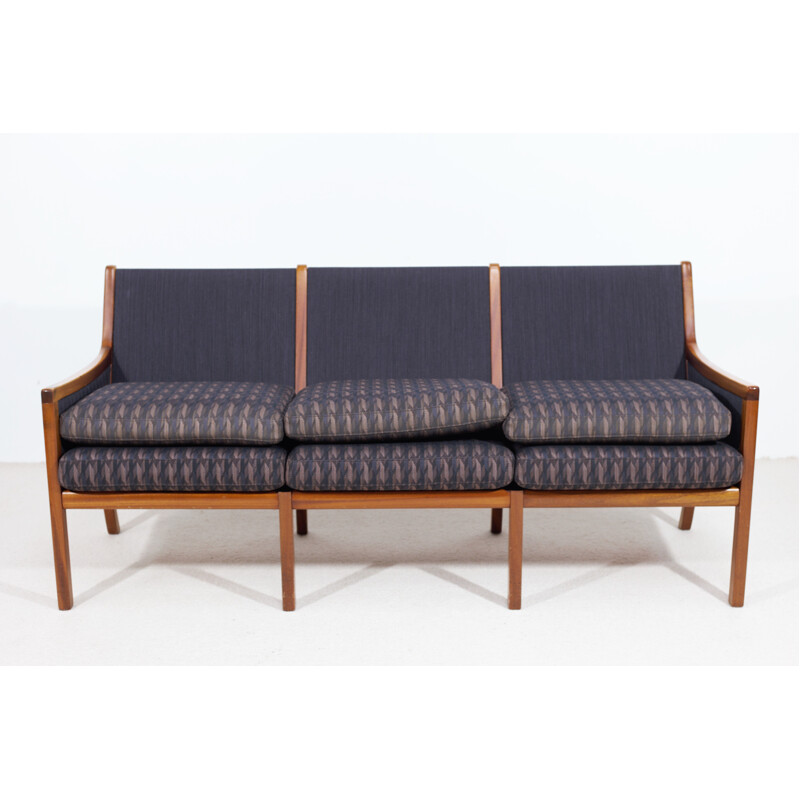 Vintage-Sofa aus Mahagoni und Stoffkissen von Ole Wanscher für Poul Jeppesens Møbelfabrik