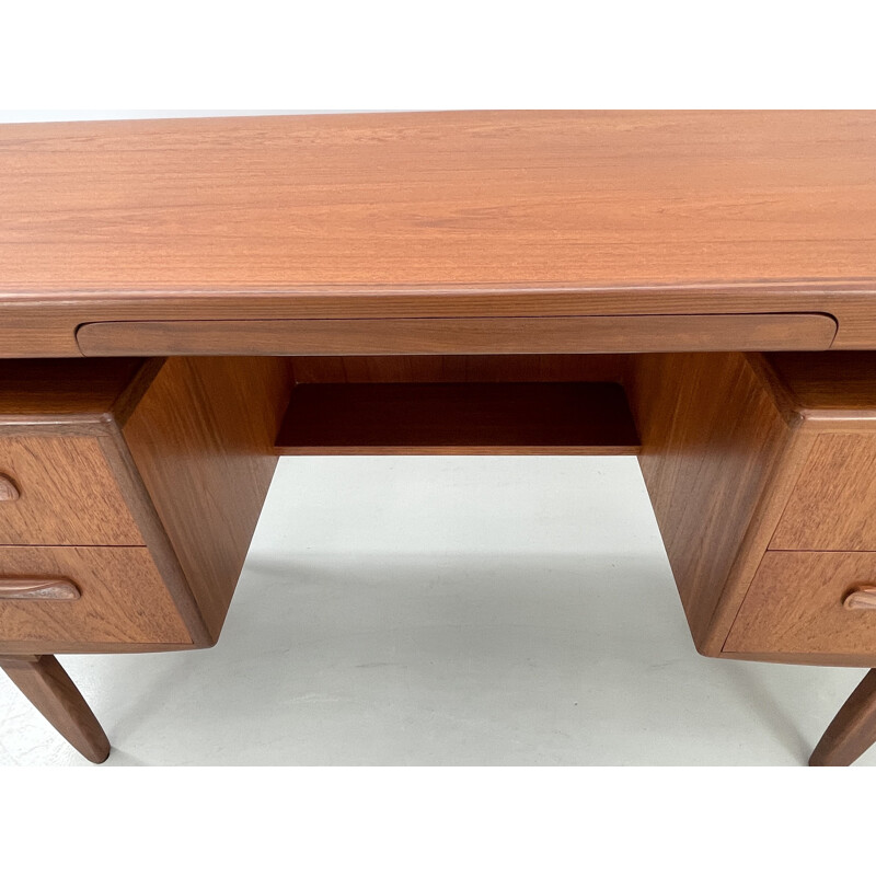 Vintage G-Plan desk by V.Wilkins, 1960s