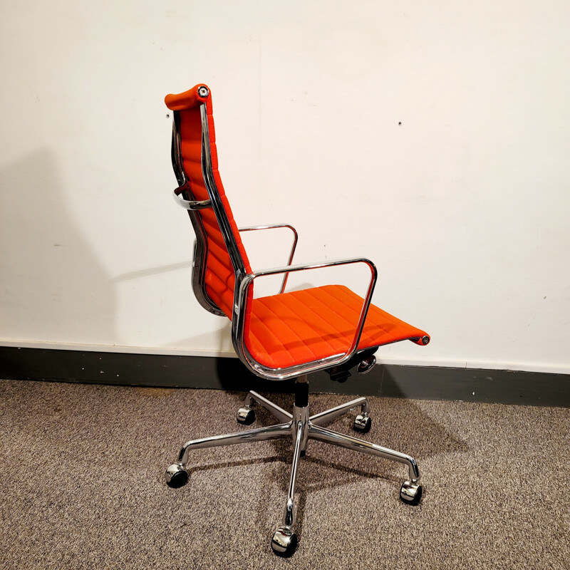 Vintage desk chair Ea119 by Ray and Charles Eames for Vitra