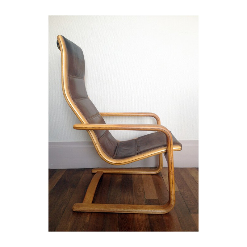 Scandinavian "Lamello" lounge chair in beech and brown leather, Yngve EKSTRÖM - 1970s