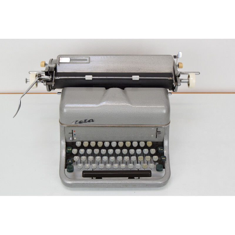 Machine à écrire vintage zeta en mètal, Tchèque 1960