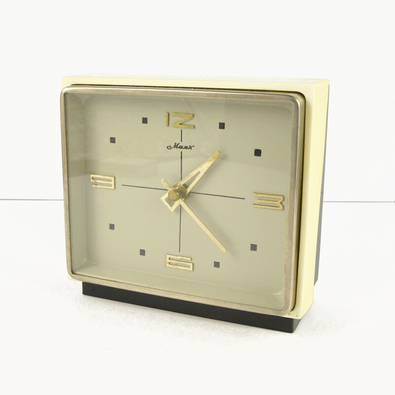 Vintage modernist mantel clock by Majak, Russia 1960