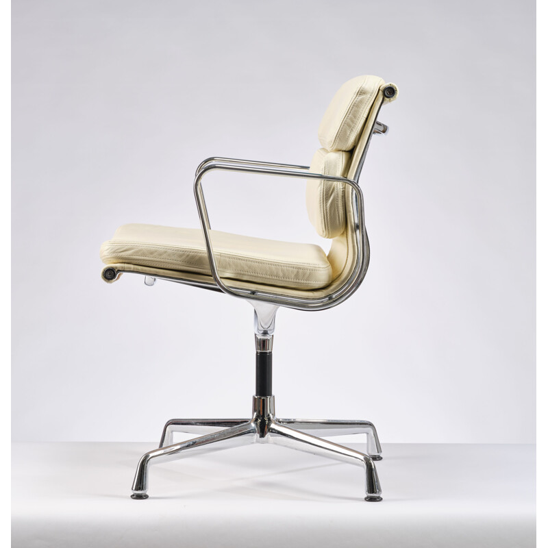 Vintage Ea208 Soft Pad Management armchair in cream leather by Charles & Ray Eames for Vitra, 1990s