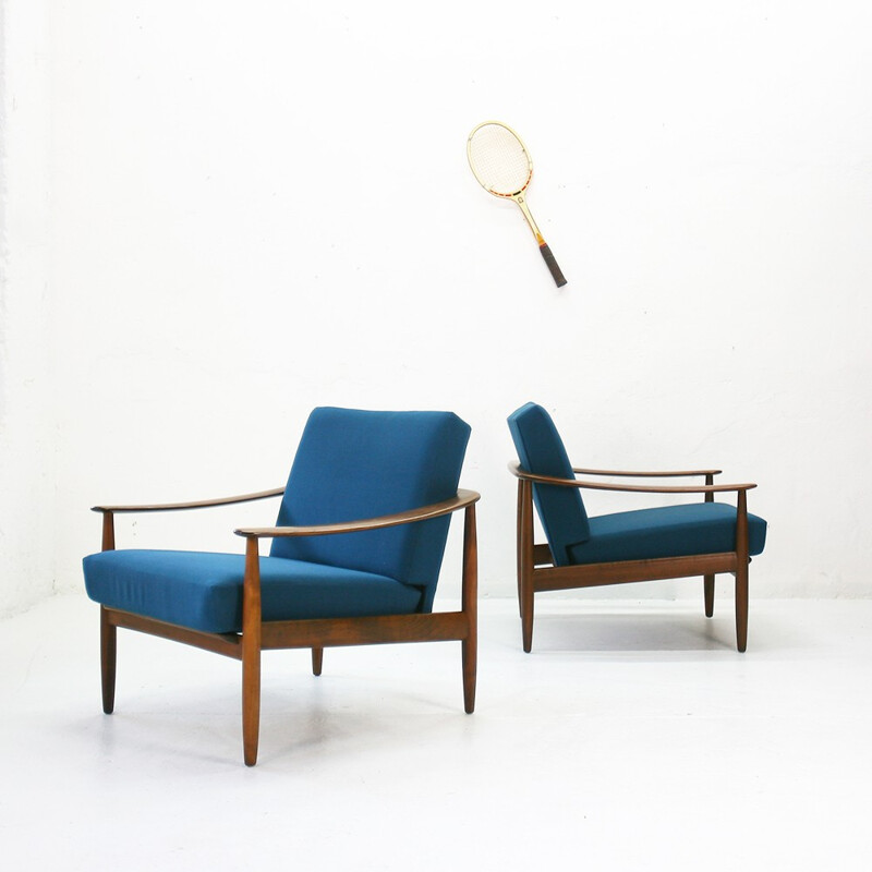 Fauteuil en noyer et tissu bleu - 1960