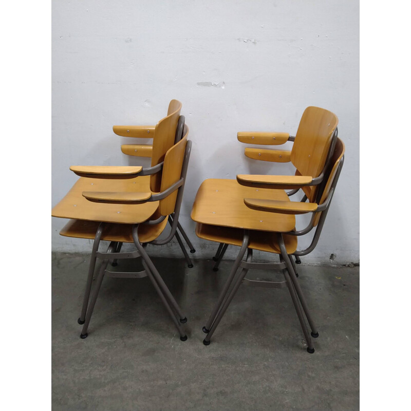 Set of 4 vintage chairs with armrests by Kho Liang Le for Car Katwijk