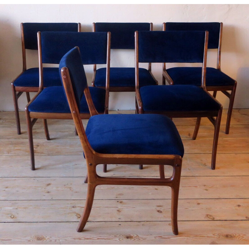 Set of 6 vintage Danish solid rosewood and blue velvet dining chairs by Ole Wanscher, 1960s