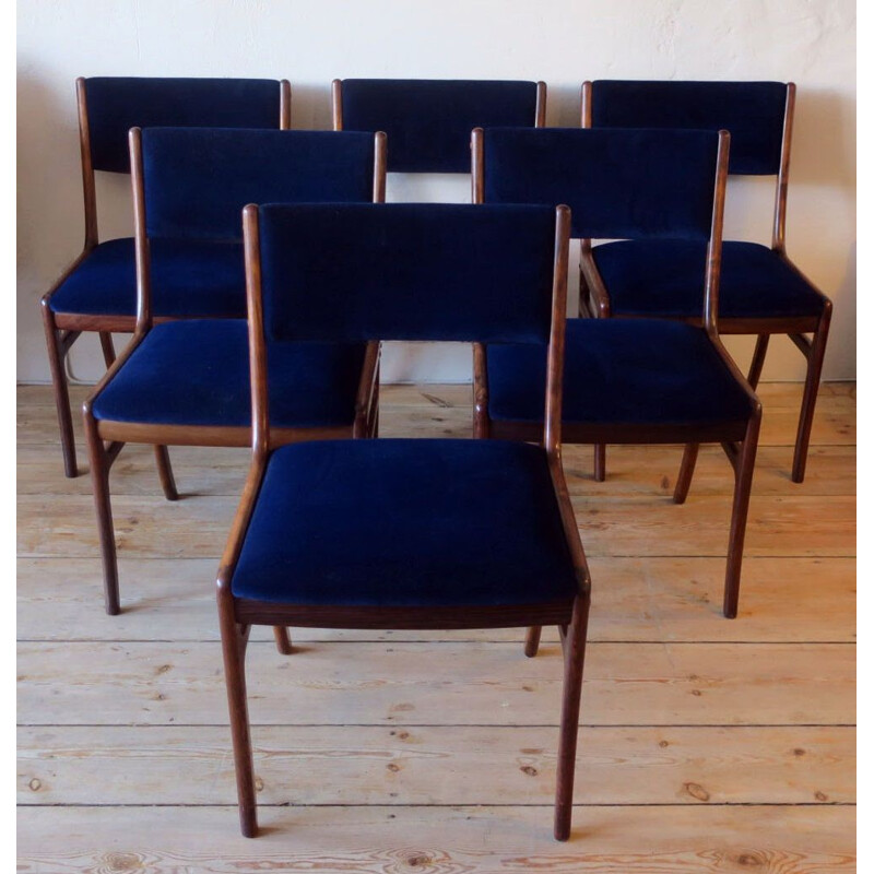 Set of 6 vintage Danish solid rosewood and blue velvet dining chairs by Ole Wanscher, 1960s