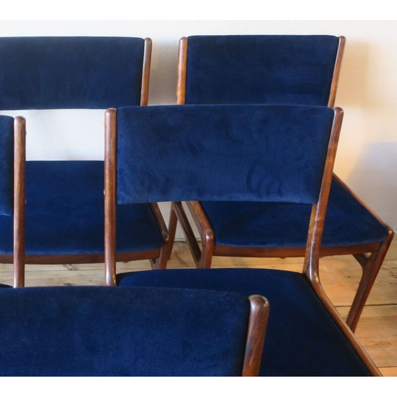 Set of 6 vintage Danish solid rosewood and blue velvet dining chairs by Ole Wanscher, 1960s