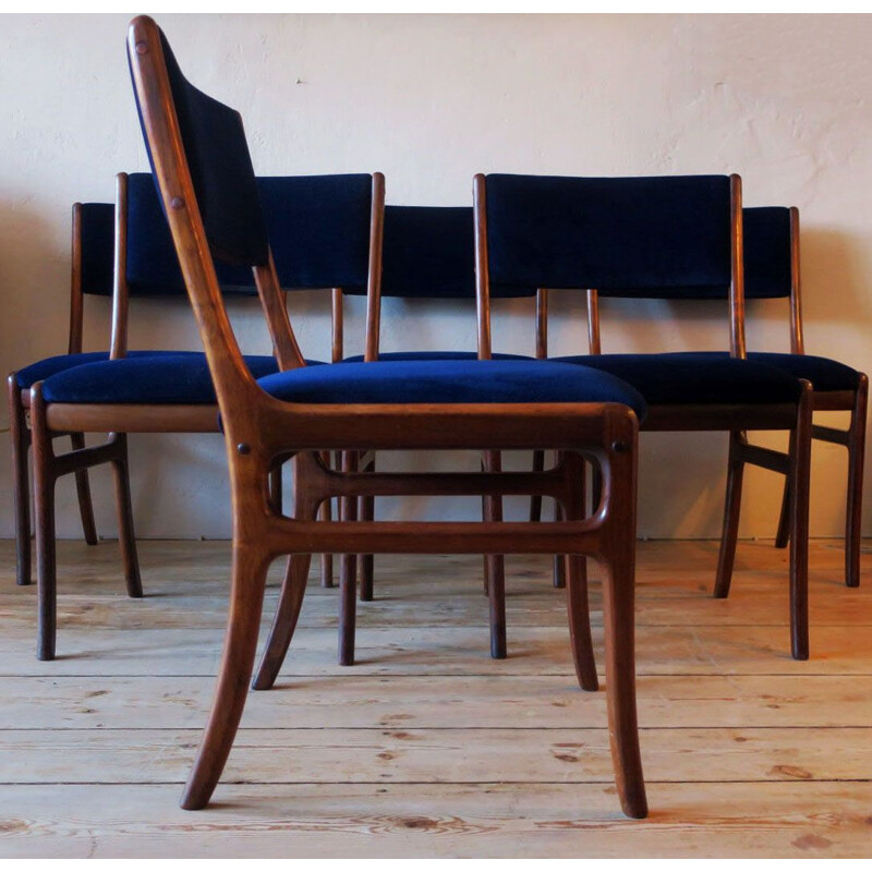 Set of 6 vintage Danish solid rosewood and blue velvet dining chairs by Ole Wanscher, 1960s