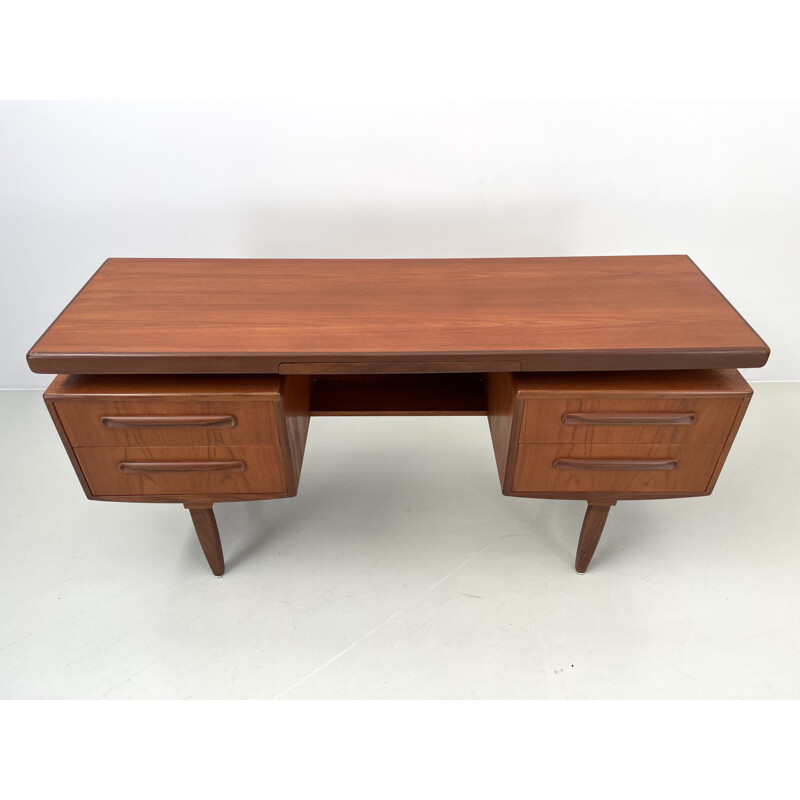 Vintage g-plan desk by V.Wilkins, 1960