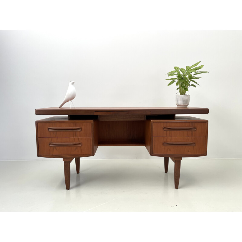 Vintage g-plan desk by V.Wilkins, 1960