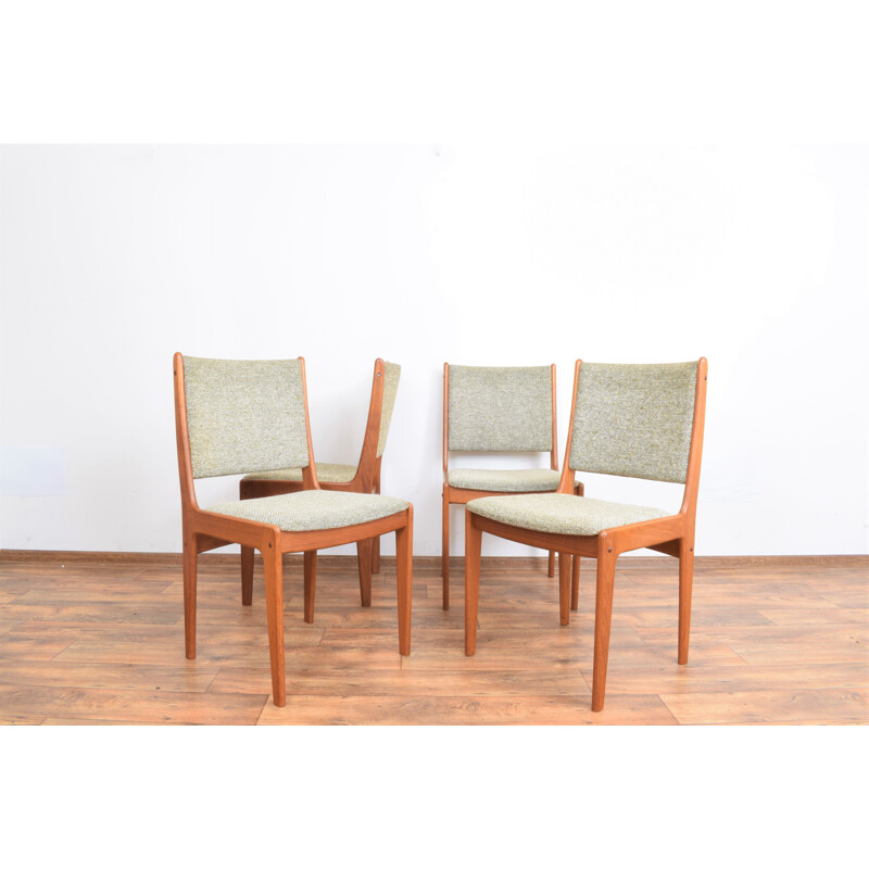 Set van 4 vintage Deense teakhouten stoelen van Johannes Andersen, 1960