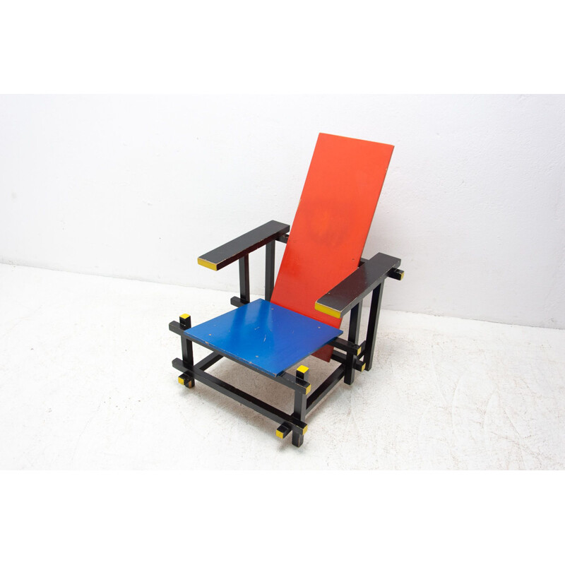 Vintage Bauhaus wooden armchair by Entwurf Gerrit Rietveld, 1970s