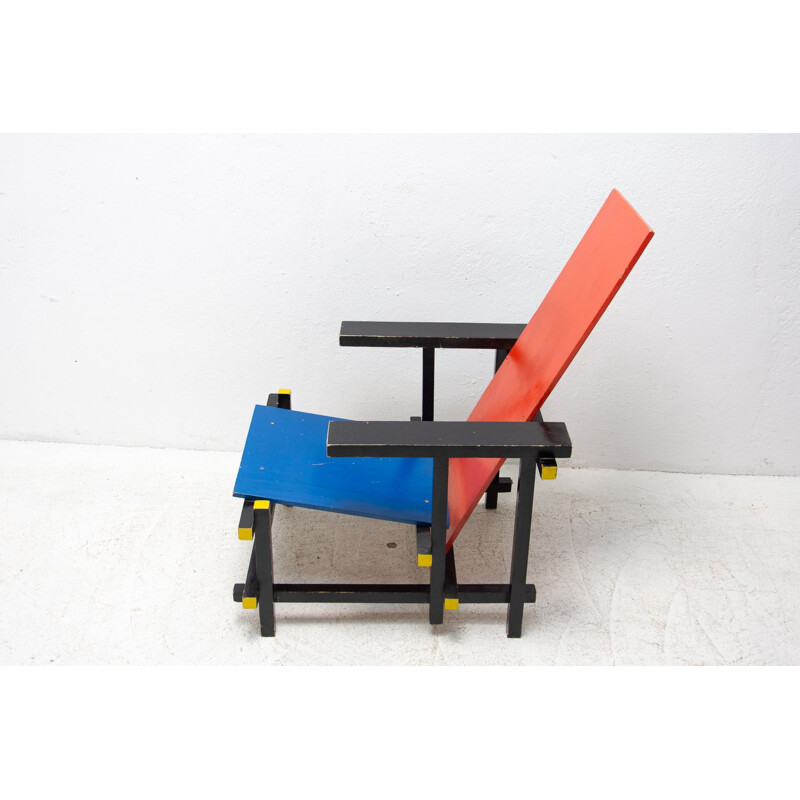 Vintage Bauhaus wooden armchair by Entwurf Gerrit Rietveld, 1970s