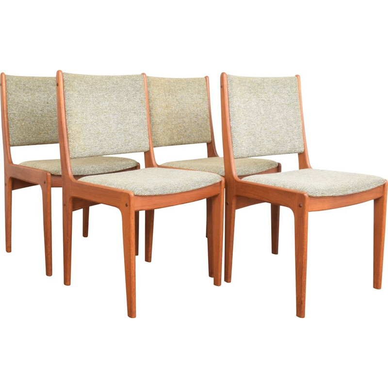 Set of 4 mid-century Danish teak dining chairs by Johannes Andersen, 1960s