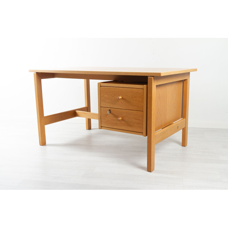 Vintage eikenhouten bureau "Ge 125" van Hans J. Wegner voor Getama, Denemarken 1970