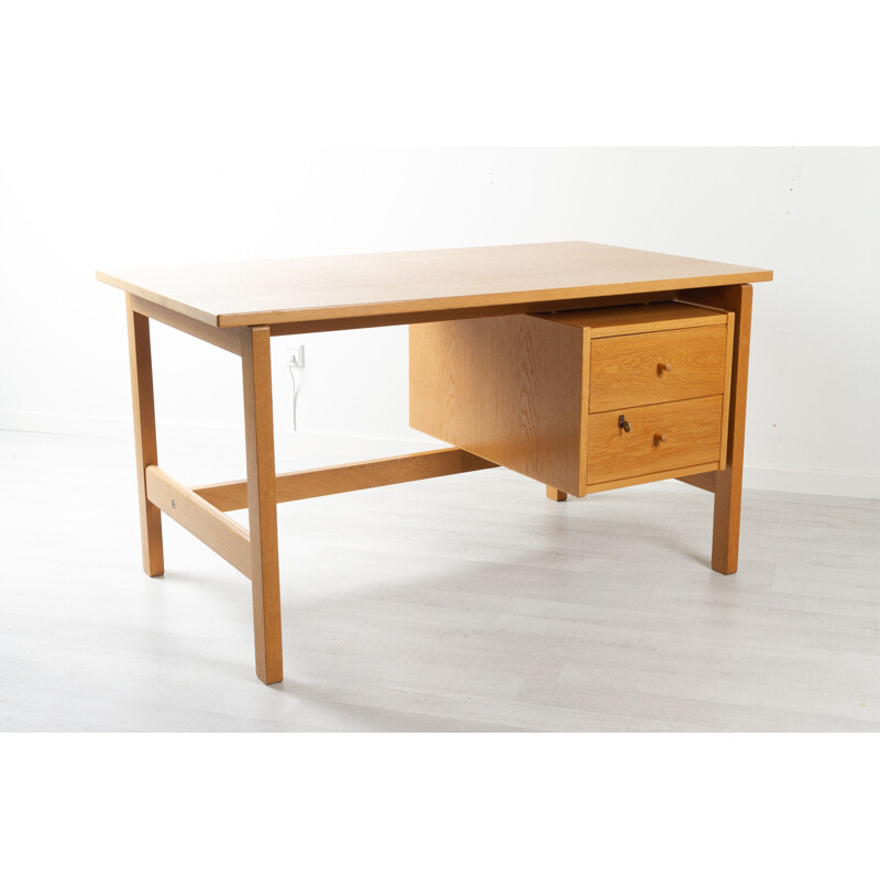 Vintage oak desk "Ge 125" by Hans J. Wegner for Getama, Denmark 1970