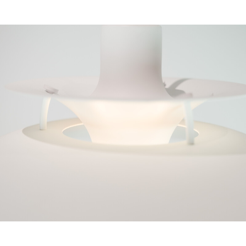 Vintage Ph5 white pendant lamp by Poul Henningsen for Louis Poulsen