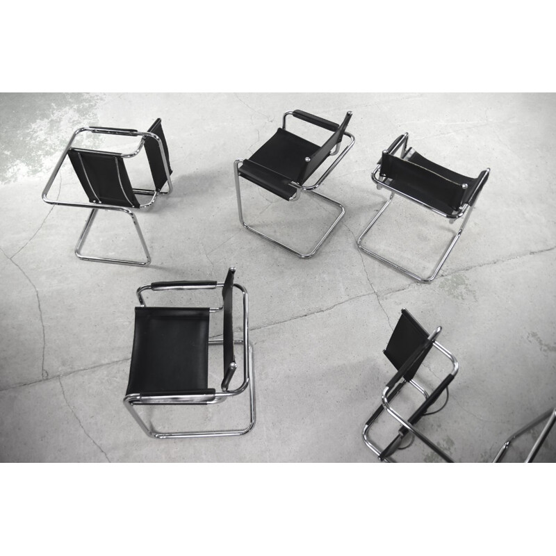 Set di 5 poltrone a sbalzo Bauhaus vintage in pelle nera, Germania 1960