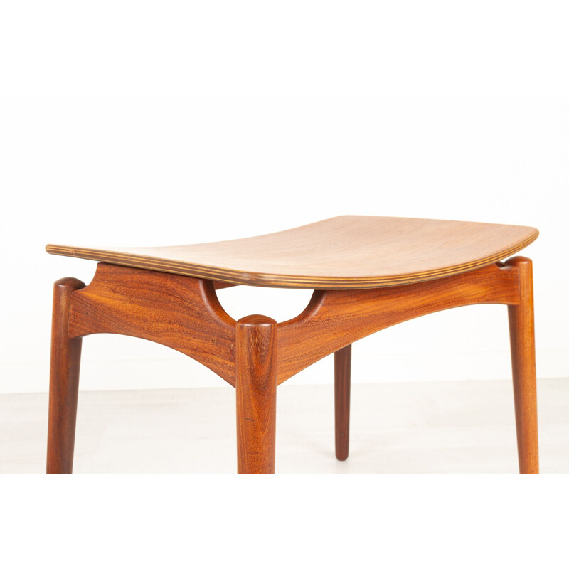 Coppia di sgabelli vintage in teak di Sigfred Omann per Ølholm Møbelfabrik, Danimarca 1950