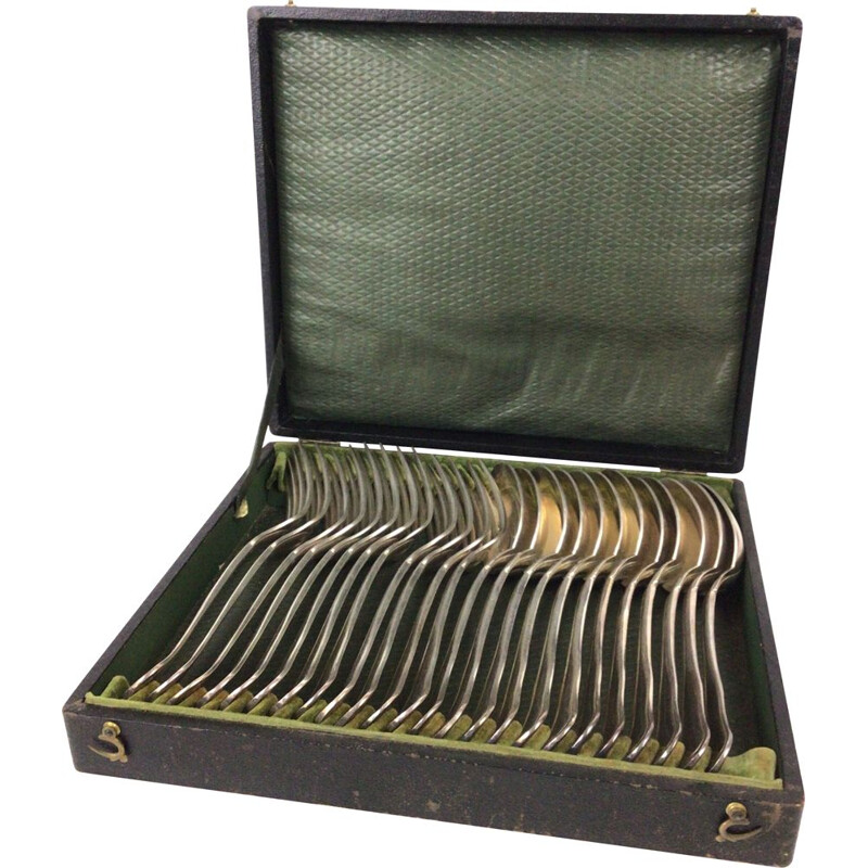 Ménagère christofle vintage à 24 pièces en métal argenté "Au Filet"