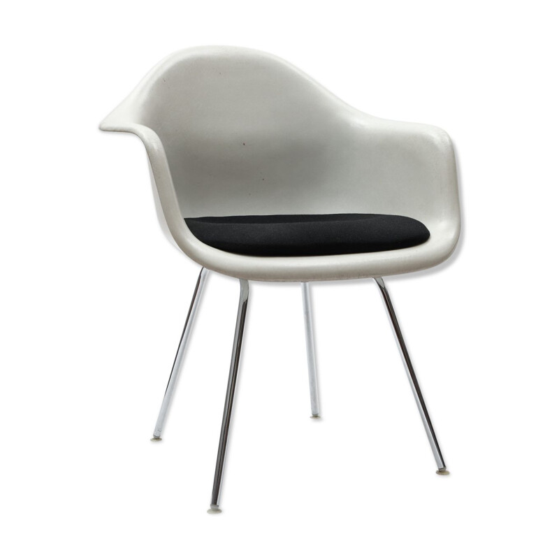 Vintage Dax fiberglass armchair by Charles & Ray Eames