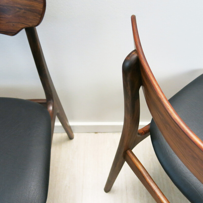 Suite de 6 chaises danoises en palissandre et simili cuir, SCHIONNING & ELGAARD - 1960