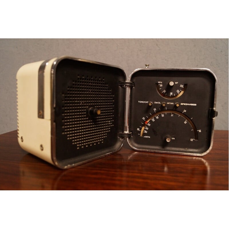 Brionvega "Ts 502" radio, ZANUSO & ZAPPER - 1960s