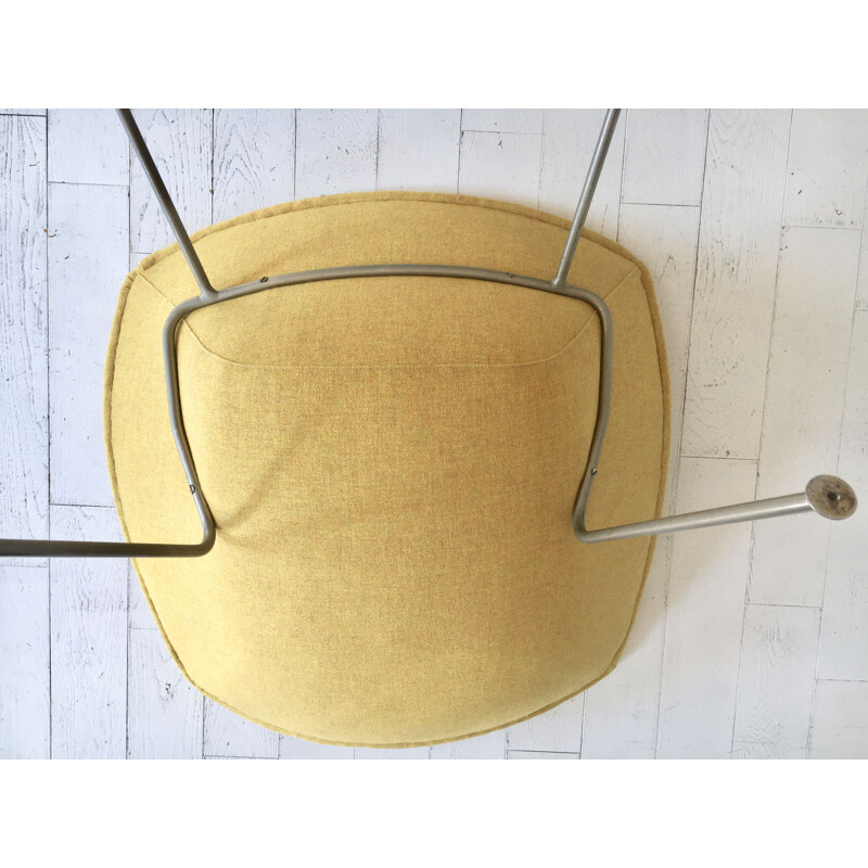 Vintage Oyster armchair by Pierre Paulin