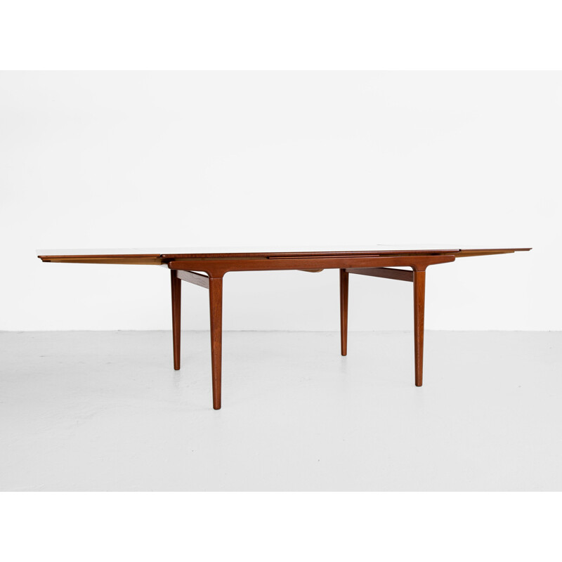 Mid century Danish extendable dining table in teak by Johannes Andersen, 1960s