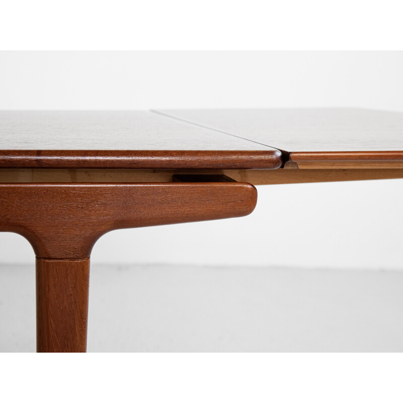 Mid century Danish extendable dining table in teak by Johannes Andersen, 1960s