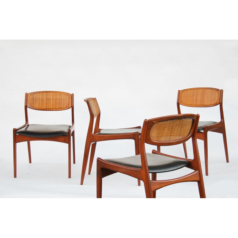 Ensemble de 4 chaises vintage en teck par Ib Kofod Larsen pour Christian Linneberg, Danemark 1960