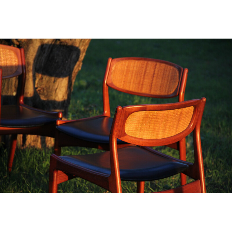 Set of 4 vintage teak chairs by Ib Kofod Larsen for Christian Linneberg, Denmark 1960s