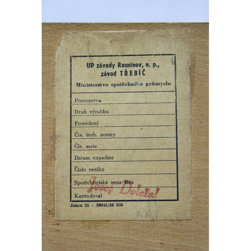 Mesa plegable de nogal vintage de Jindřich Halabala para Up Zavody, 1940