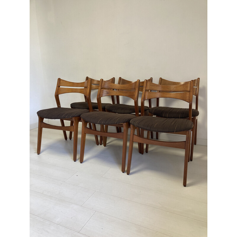 Set of 6 Scandinavian vintage chairs by Erik Buch