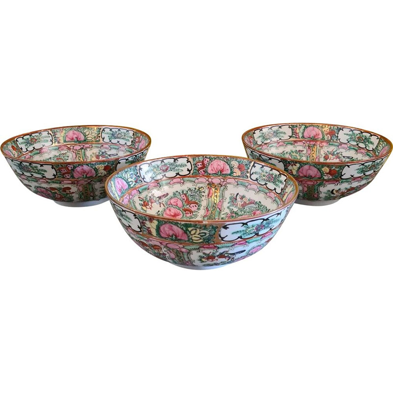 Set of 3 vintage porcelain medallion bowls, China 1960