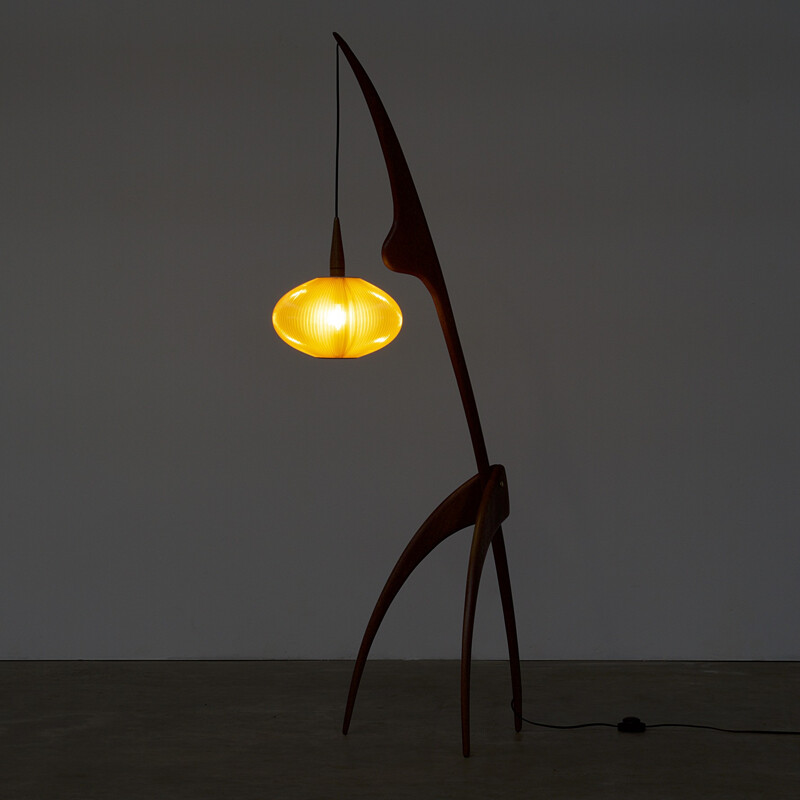 Rispal "Praying Mantis" floor lamp in walnut and acrylic glass, Jean RISPAL - 1950s