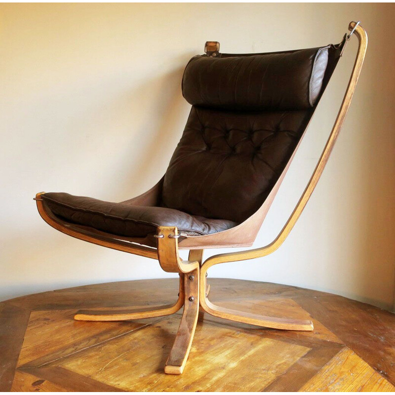 Vintage dark brown leather patinated Falcon armchair by Sigurd Ressell for Vatne Mobler, Norway 1970s