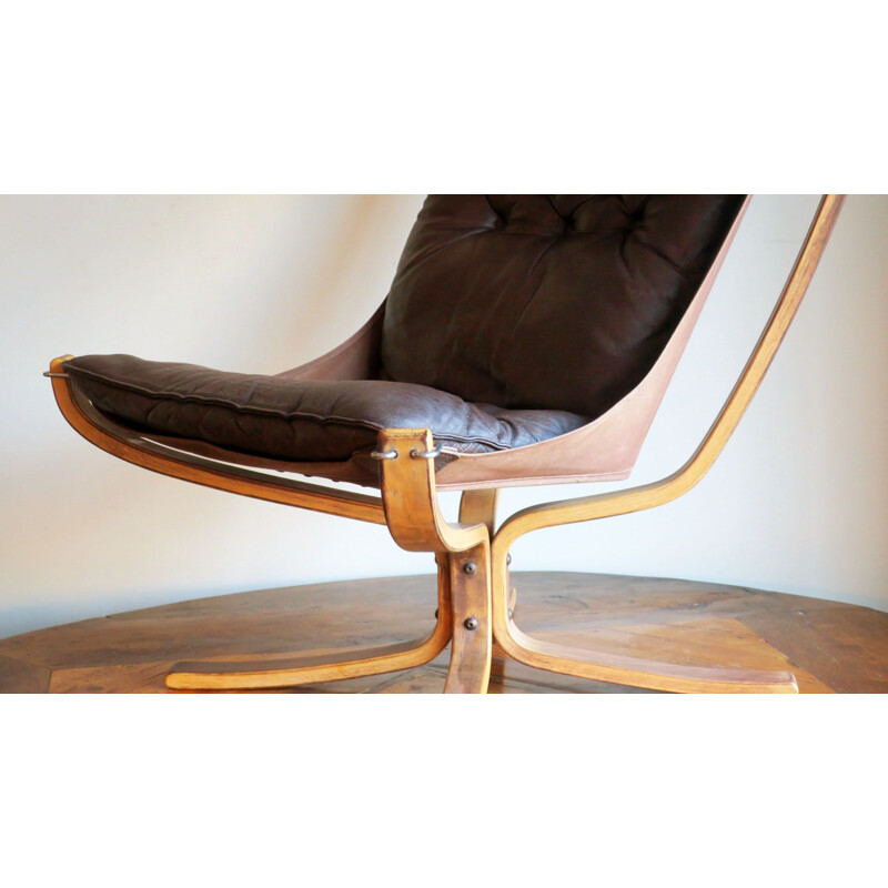 Vintage dark brown leather patinated Falcon armchair by Sigurd Ressell for Vatne Mobler, Norway 1970s