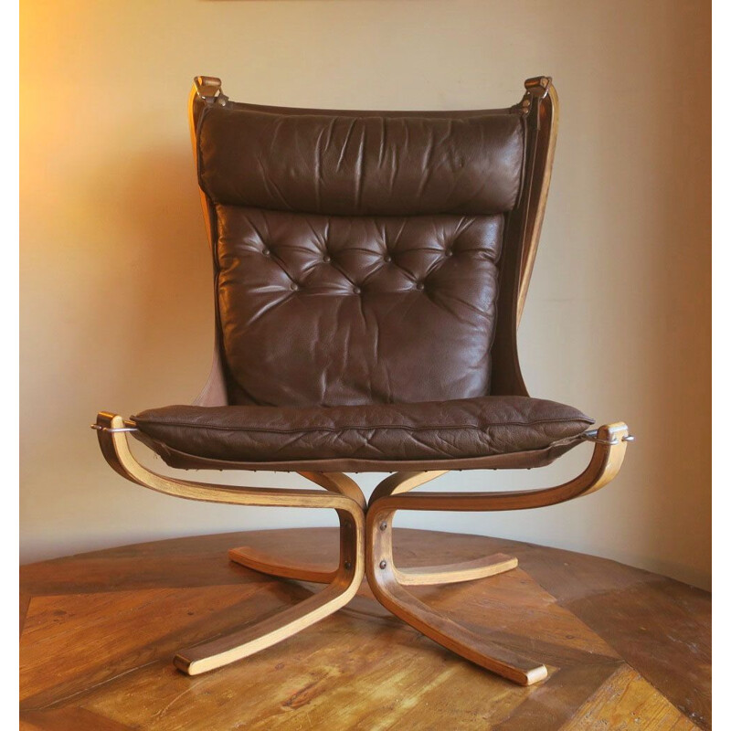 Vintage dark brown leather patinated Falcon armchair by Sigurd Ressell for Vatne Mobler, Norway 1970s