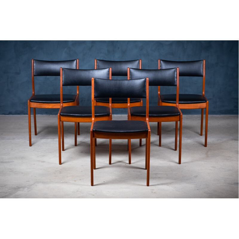 Set di 6 sedie vintage in teak e similpelle nera di Johannes Andersen per Uldum Møbelfabrik