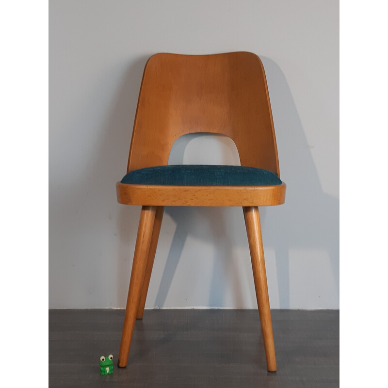 Juego de 4 sillas vintage de madera de haya Ton515 y tela azul de Oswald Haerdtl, 1955