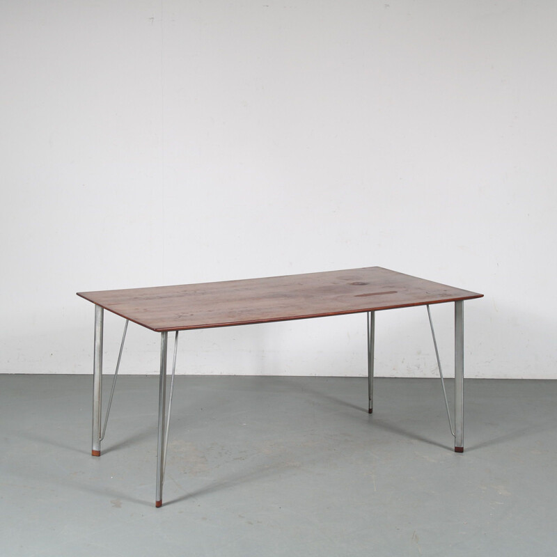 Vintage dining table by Arne Jacobsen for Fritz Hansen, Denmark 1950