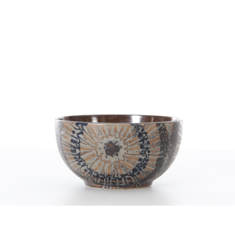 Royal Copenhagen ceramic bowl model Baca Sunflower. 870 2196 