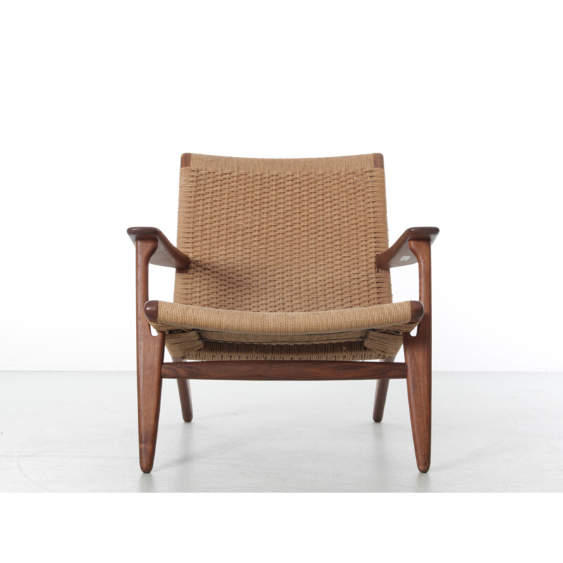 Pair of vintage Scandinavian Ch25 armchairs by Hans Wegner for Carl Hansen, 1966