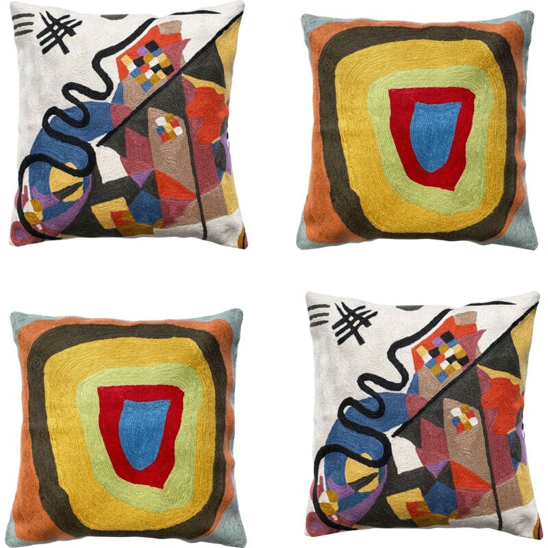 Set of 4 multicolored vintage cushion covers in embroidered wool